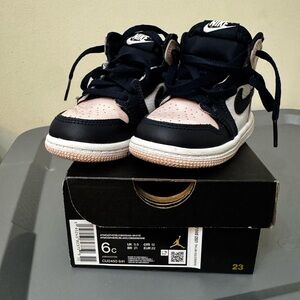 Nike Kids' Black and Pink Sneakers